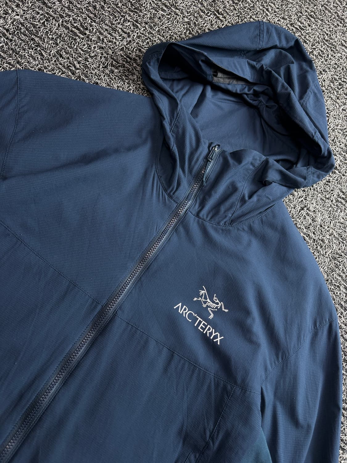 아크테릭스 아톰 SL 네이비 후디 재킷 4218 상품이미지5