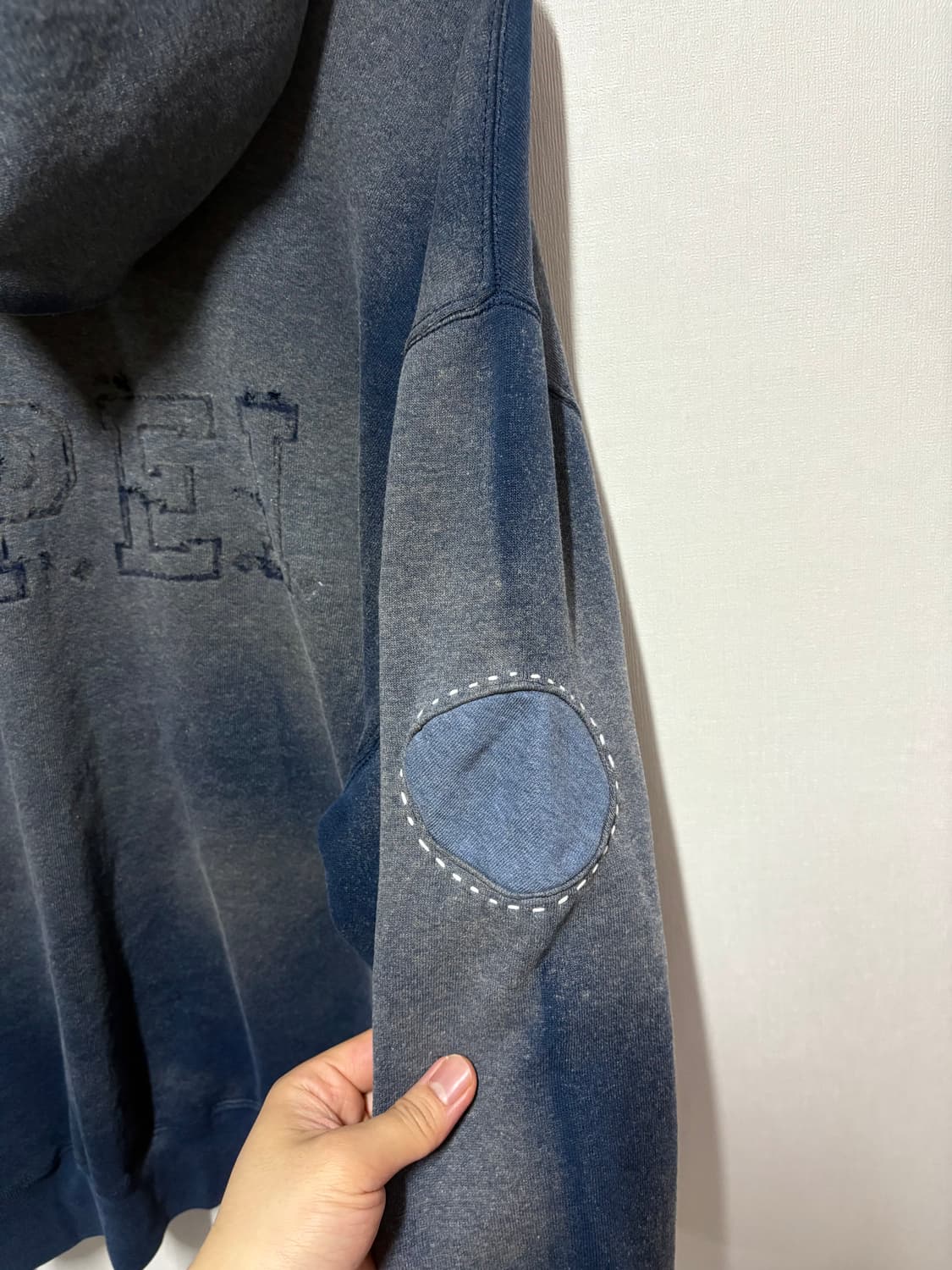 [L] 00's 러셀 선페이딩 보로 커스텀 네이비 후드 상품이미지4