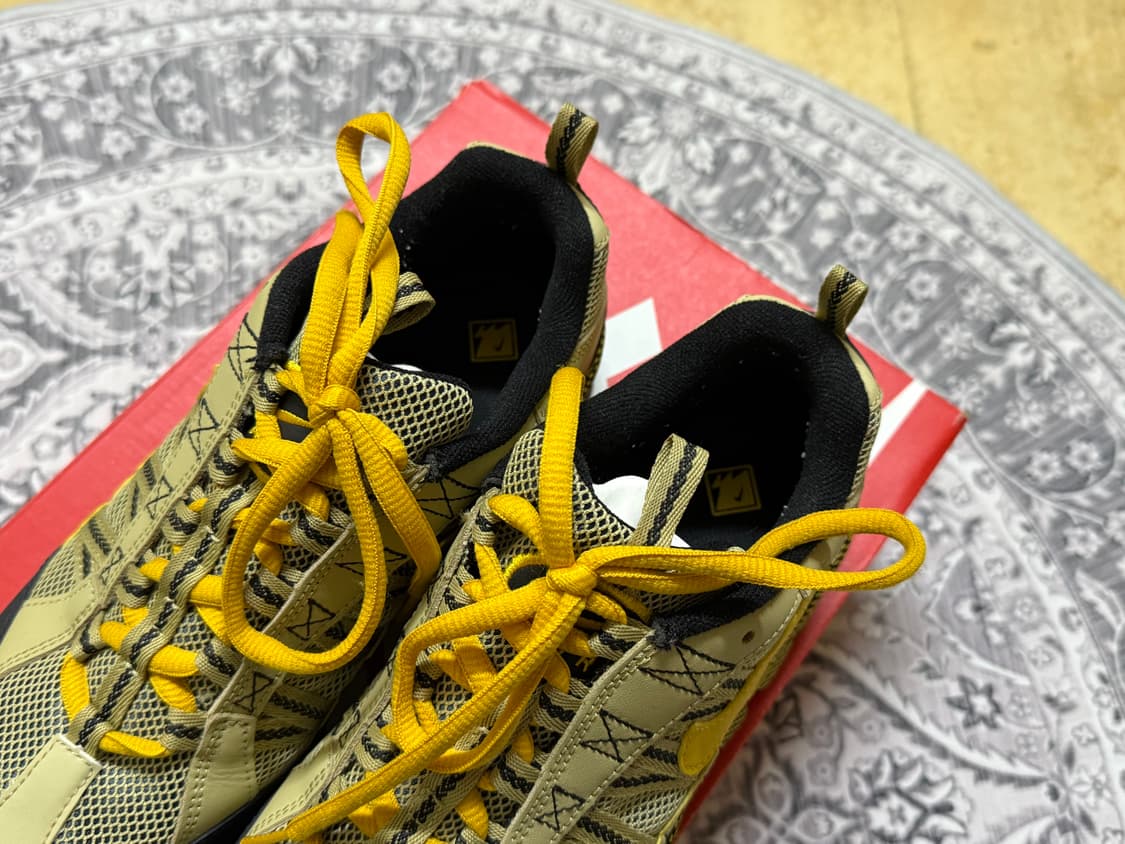 [풀박스] 나이키 에어 휴마라 위트 그래스 270사이즈 처분! 상품이미지2