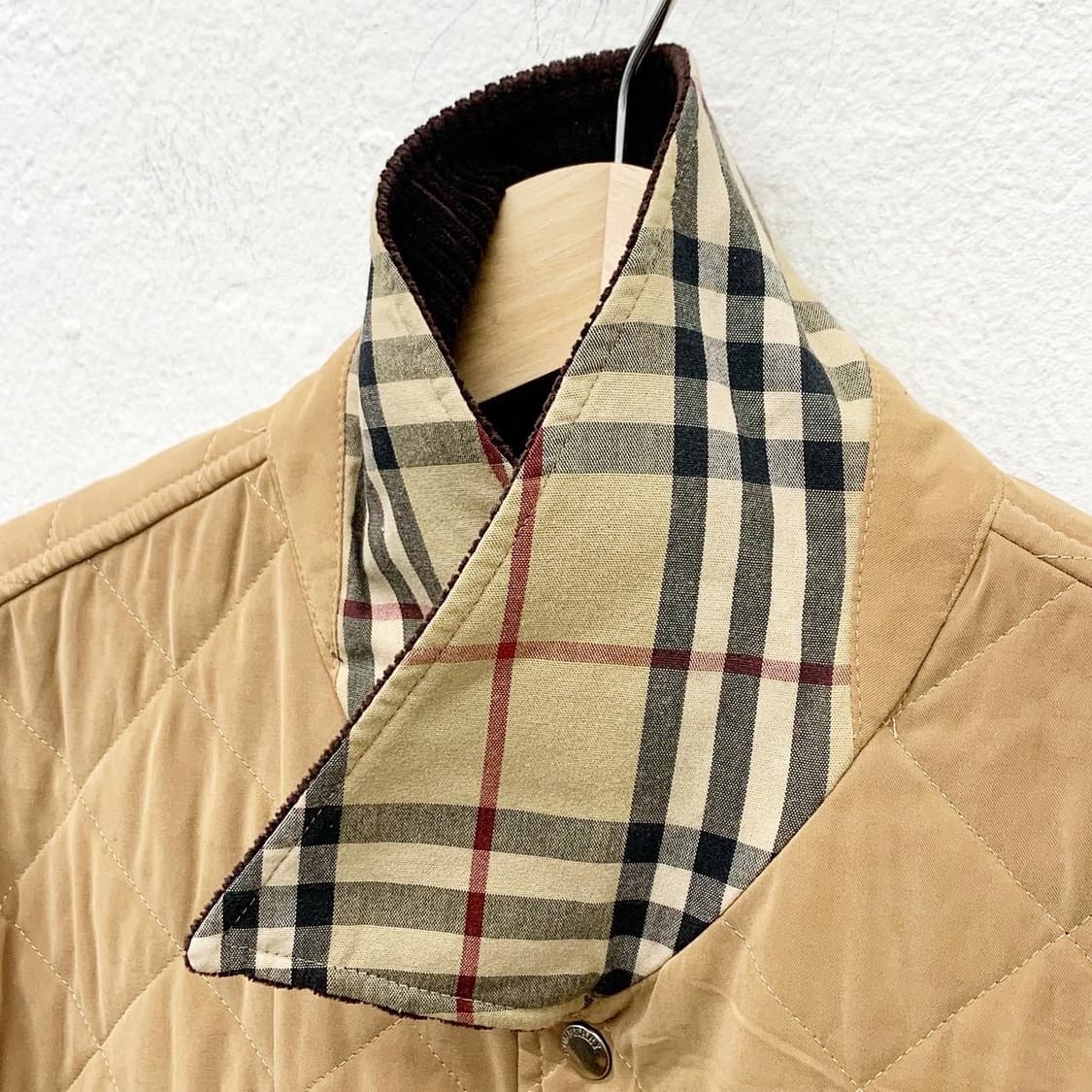 버버리 베이지 코듀로이 퀄팅 자켓 상품이미지5