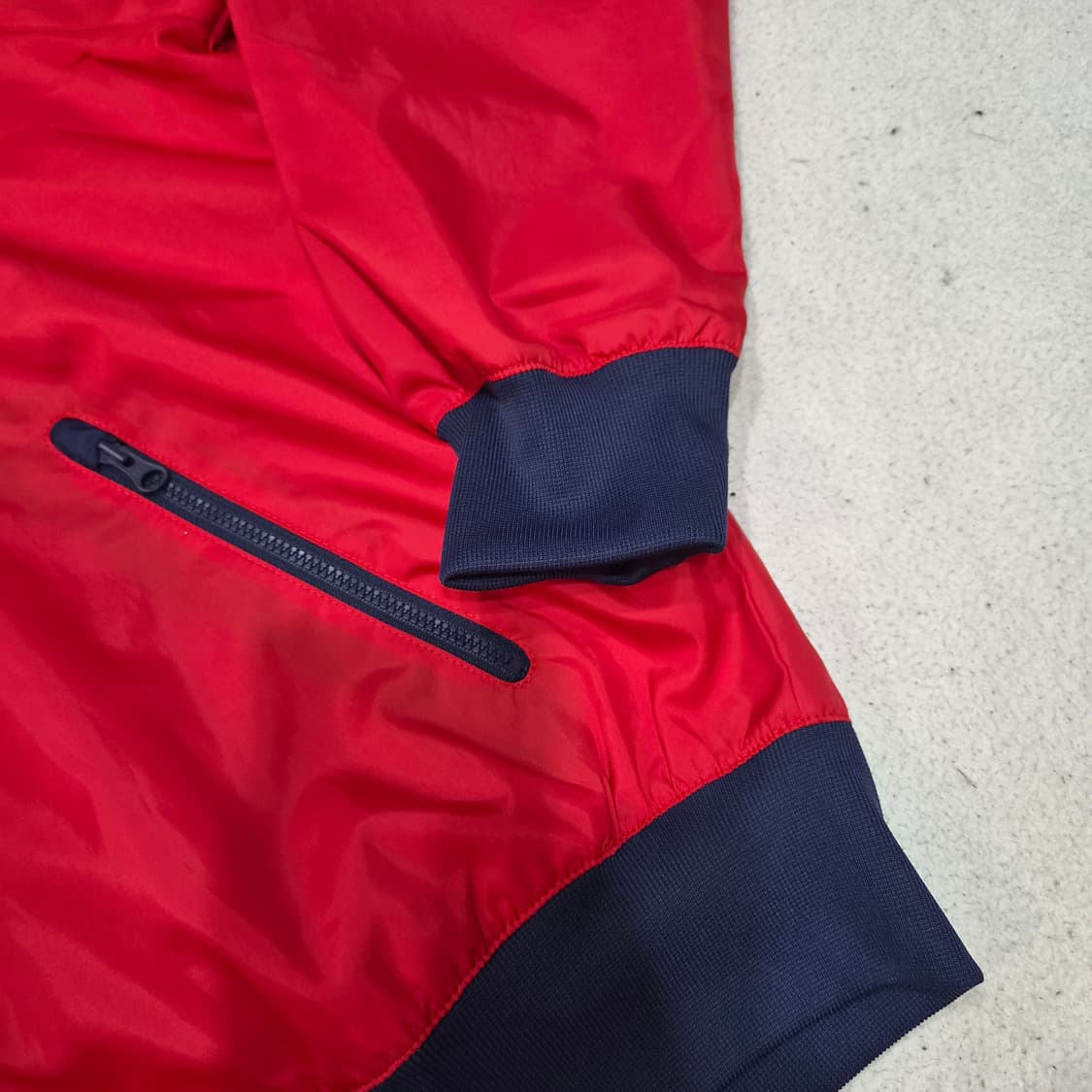 나이키  바람막이M(상태최상) 상품이미지3