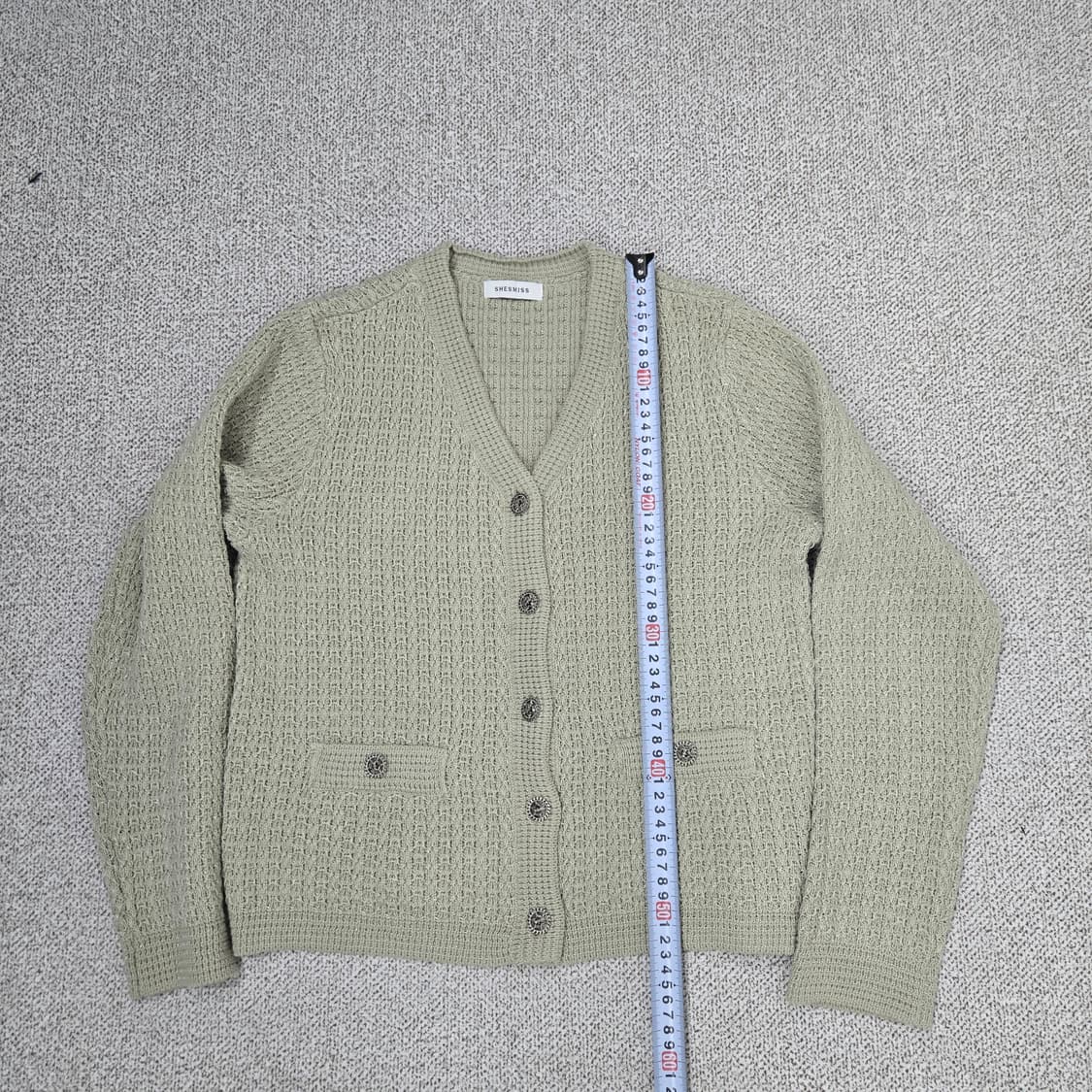 0068 쉬즈미스  23ss민트크로쉐 브이넥 가디건 55 상품이미지8