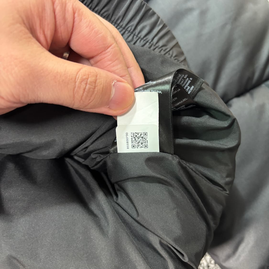 노스페이스 TNF 2000 패딩 블랙 (XL) 상품이미지7