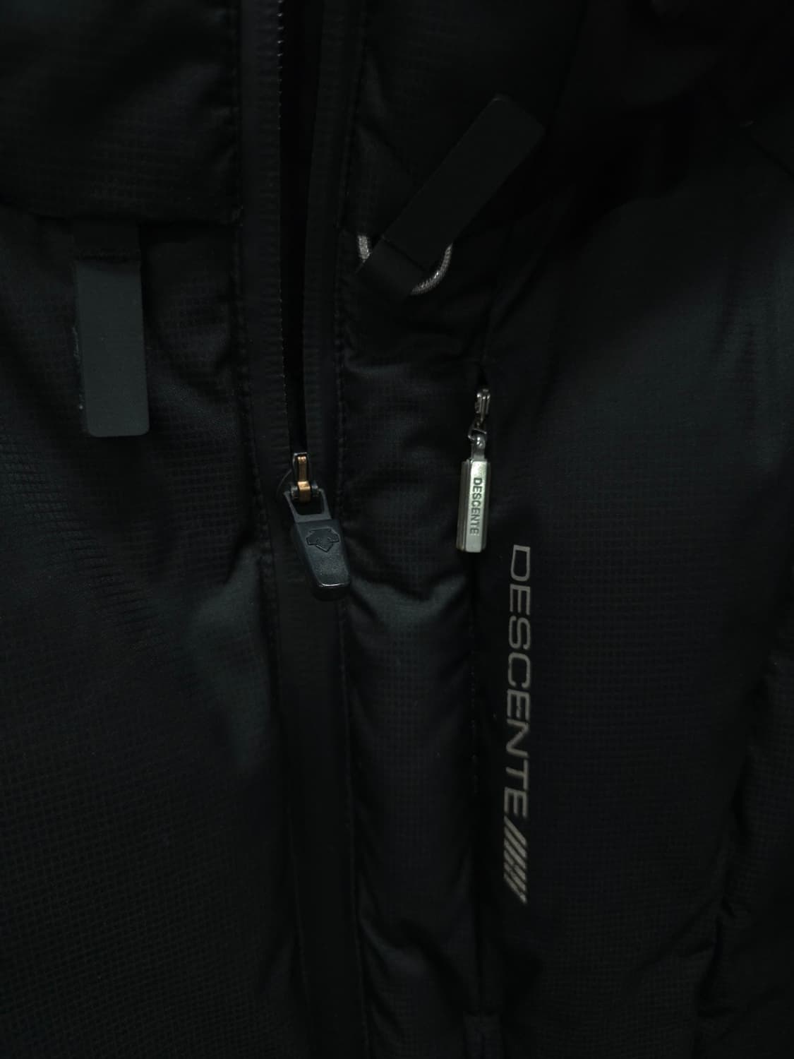 데상트 여성 오리털 덕다운 후드 패딩 상품이미지8