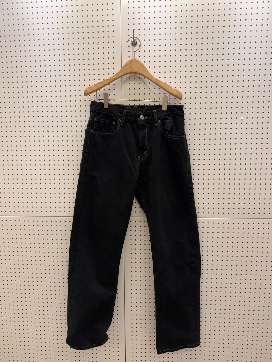 리바이스 블랙 스트레이트 데님 팬츠 U498 상품이미지3