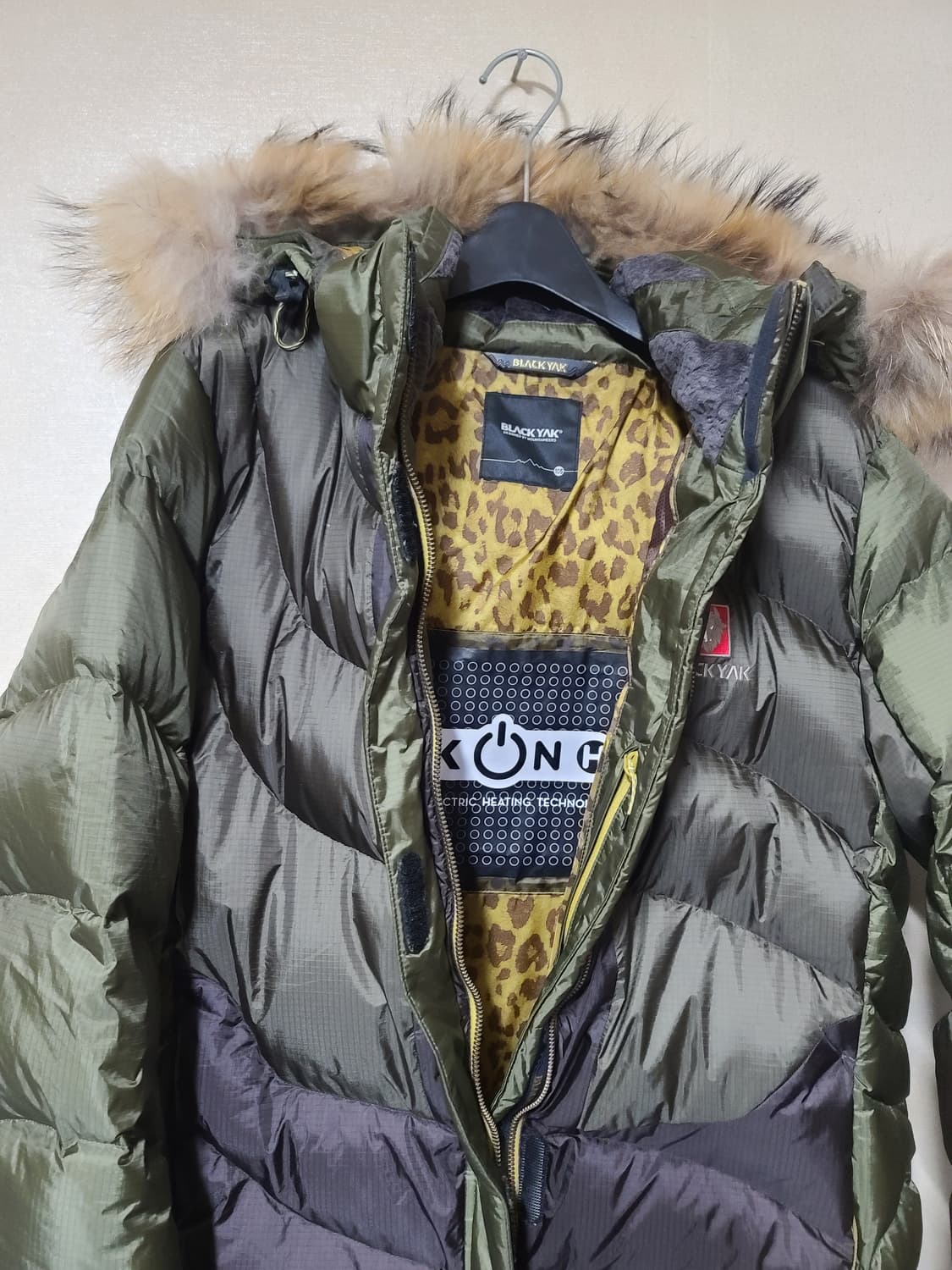 블랙야크 헤비형 롱구스다운 상품이미지2