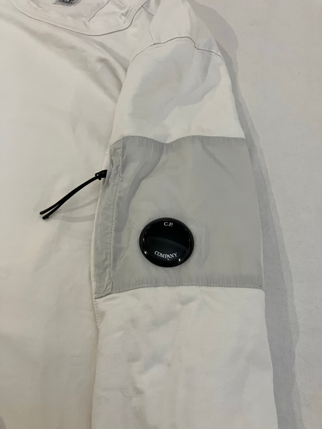 20SS CP 컴퍼니 렌즈 포켓 맨투맨 스웻셔츠 화이트 상품이미지2
