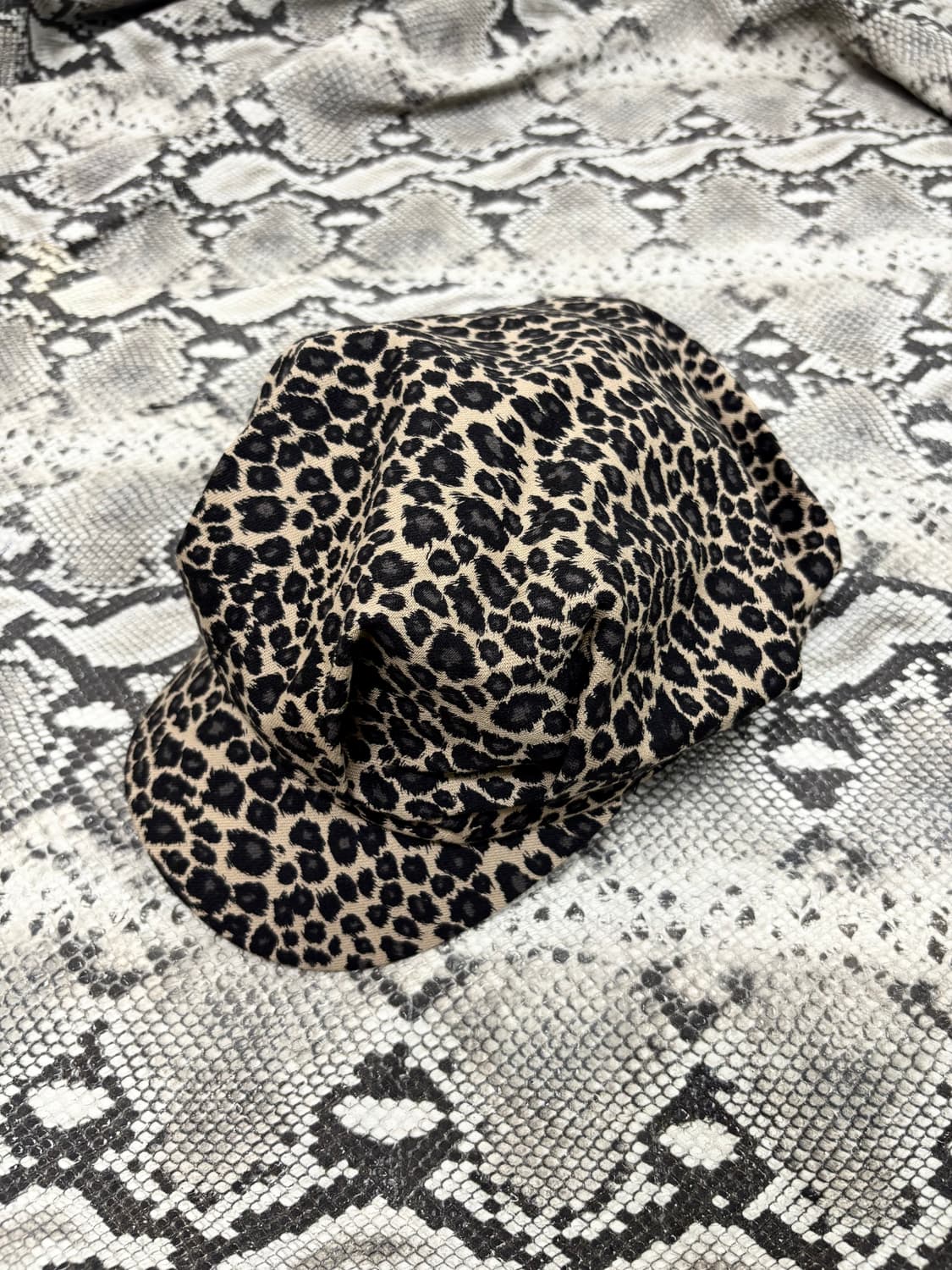 “Vintage” Kitsch Mood Leopard Cap 상품이미지1