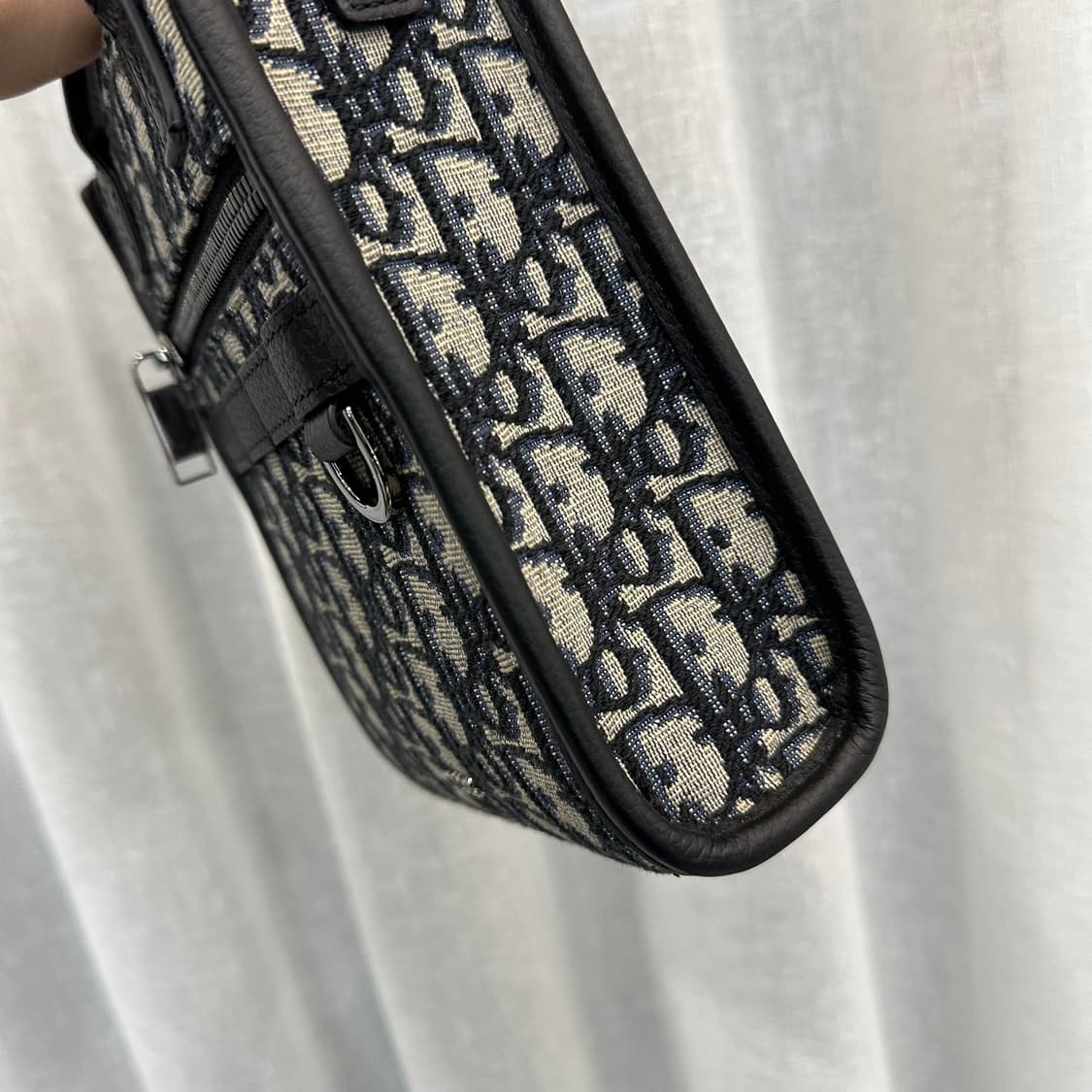 디올 사파리 노스 사우스 토트 크로스백 상품이미지3