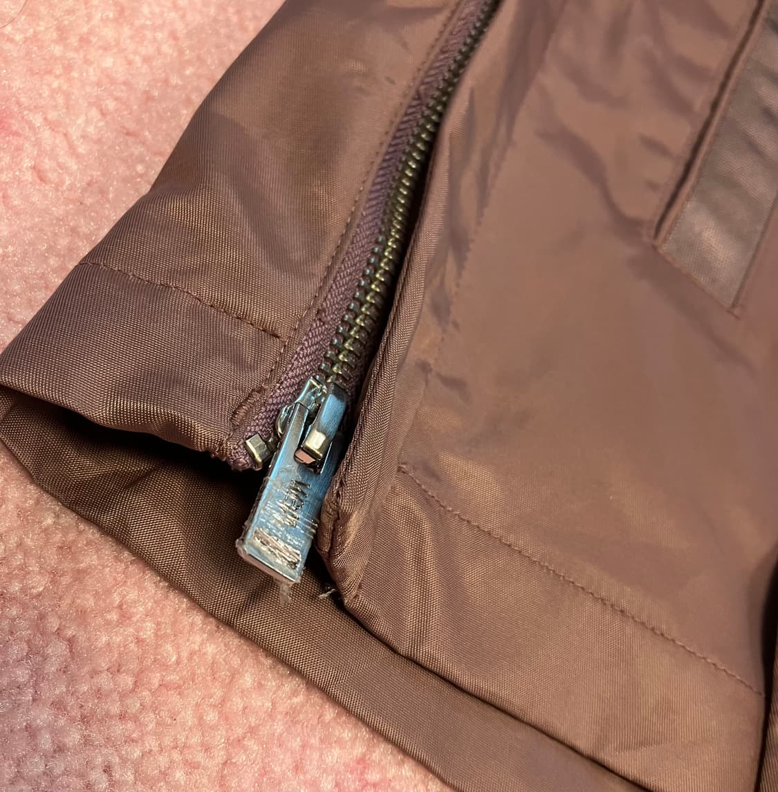 Mauve nylon coach jacket 상품이미지3