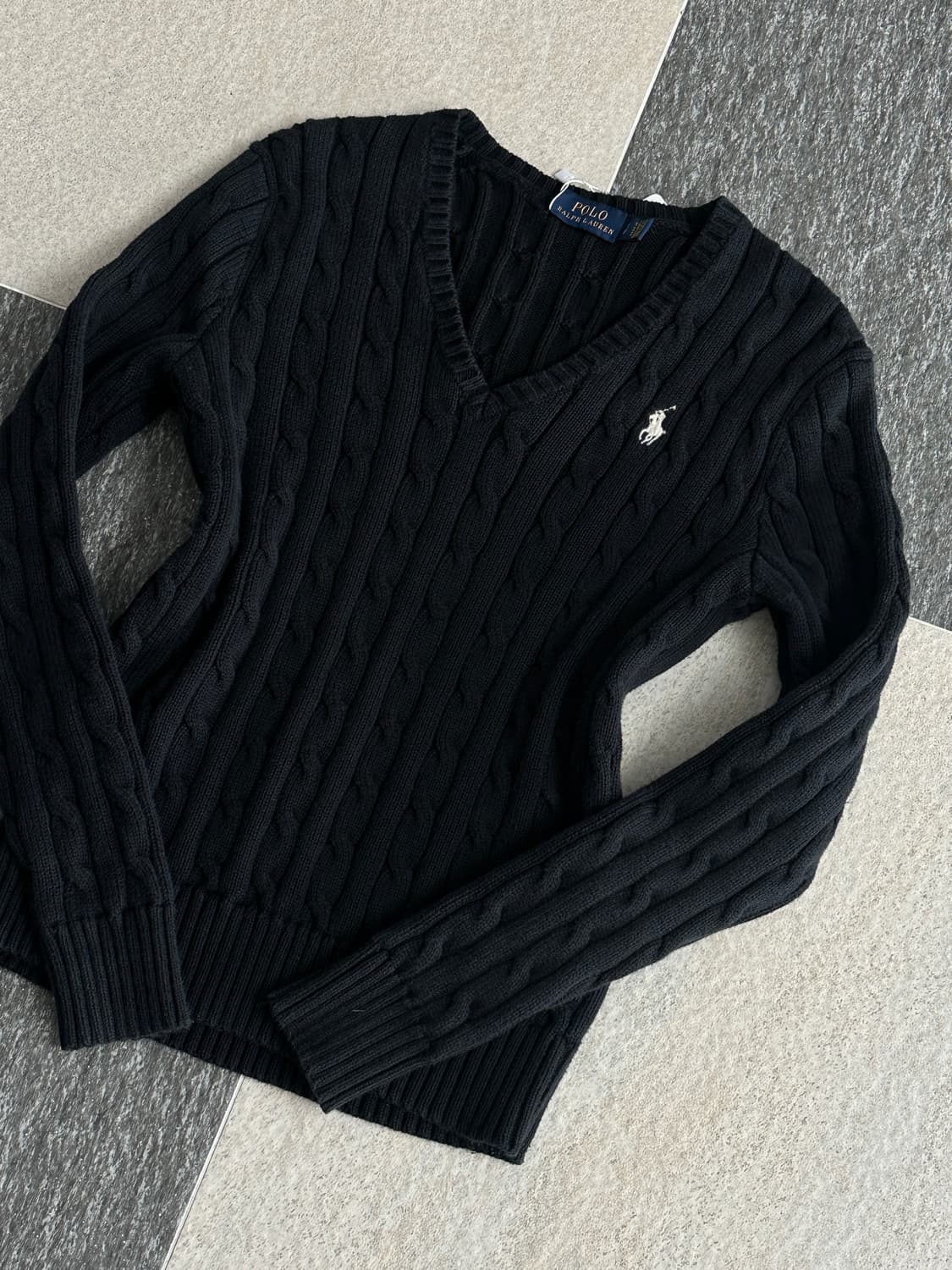 폴로 랄프로렌 블랙 V넥 케이블 니트  상품이미지6