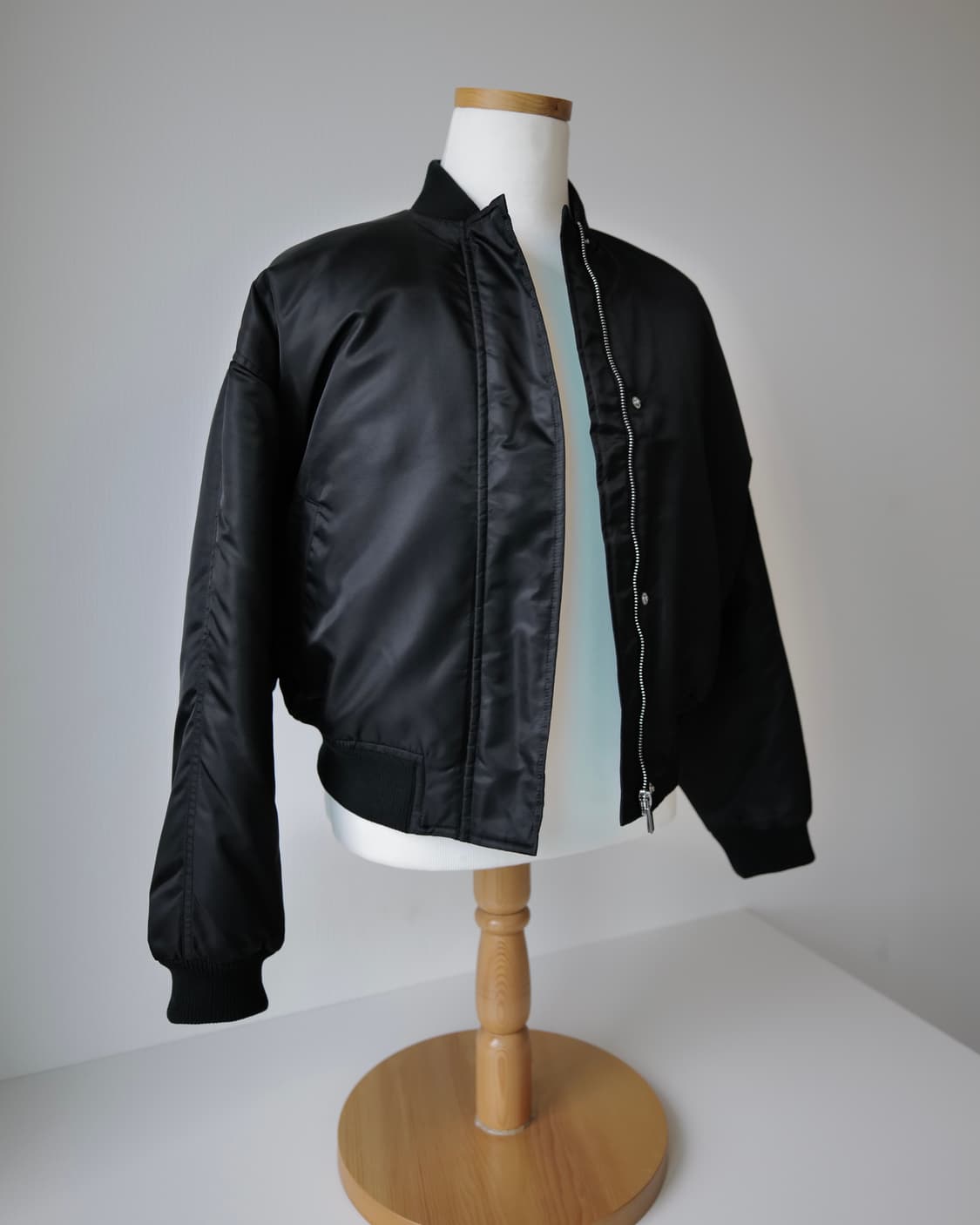 Calvin Klein ma-1 자켓 상품이미지2