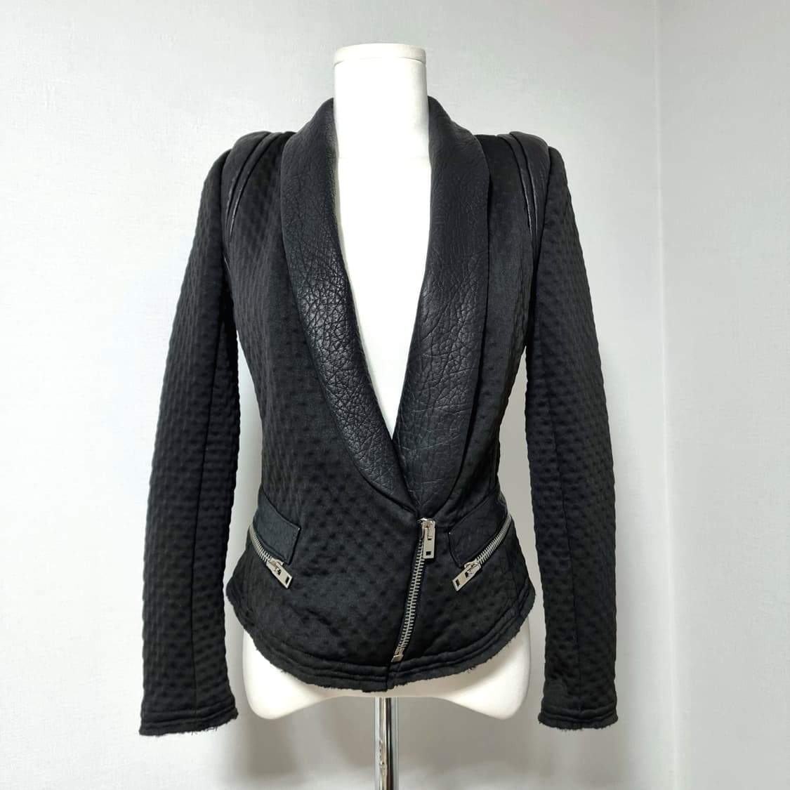 IRO 이로 퀼팅자켓 가죽자켓 레더트리밍 (44~날씬55) 상태최상 상품이미지1