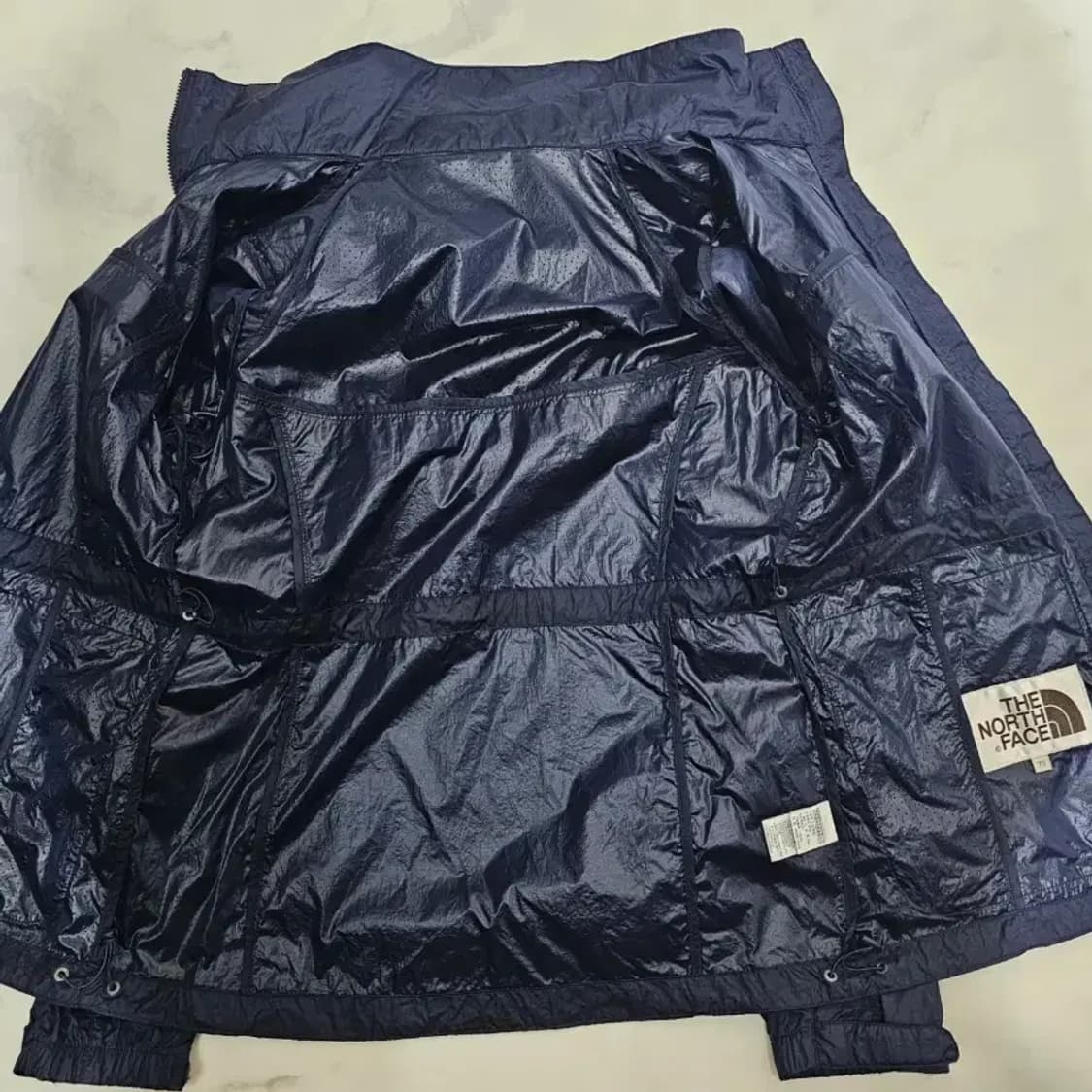 노스페이스 여성 경량 바람막이 자켓 55 상품이미지7