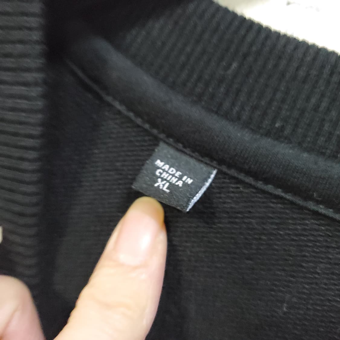 게스 로고 맨투맨  상품이미지4