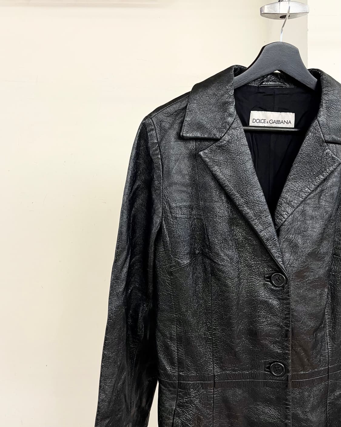 돌체 엔 가바나 블랙 리얼레더 트렌치코트 상품이미지3