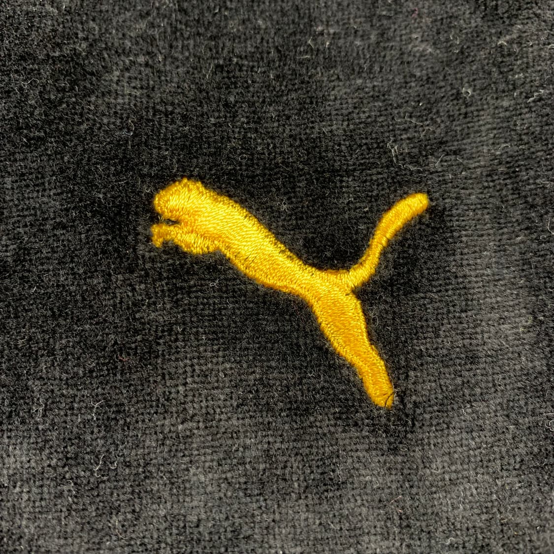 90‘s 푸마 빅로고 블랙 벨벳 봄버 자켓 상품이미지2