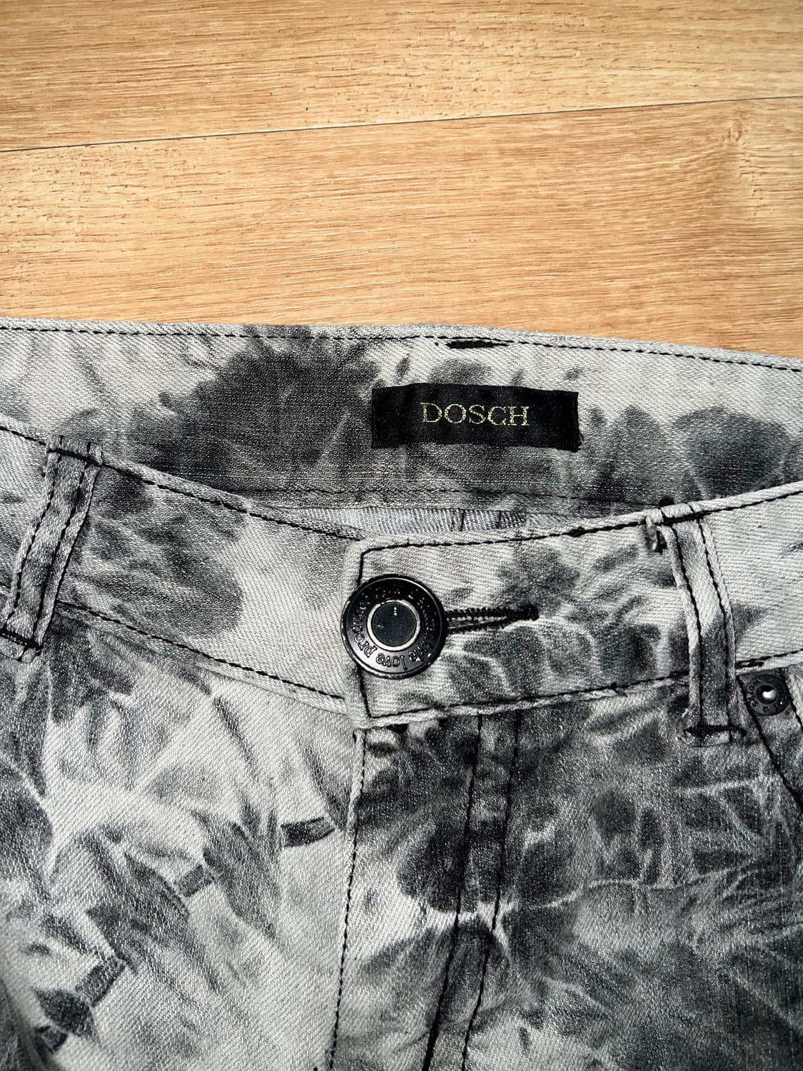 Dosch Washed Distressed Denim 상품이미지4