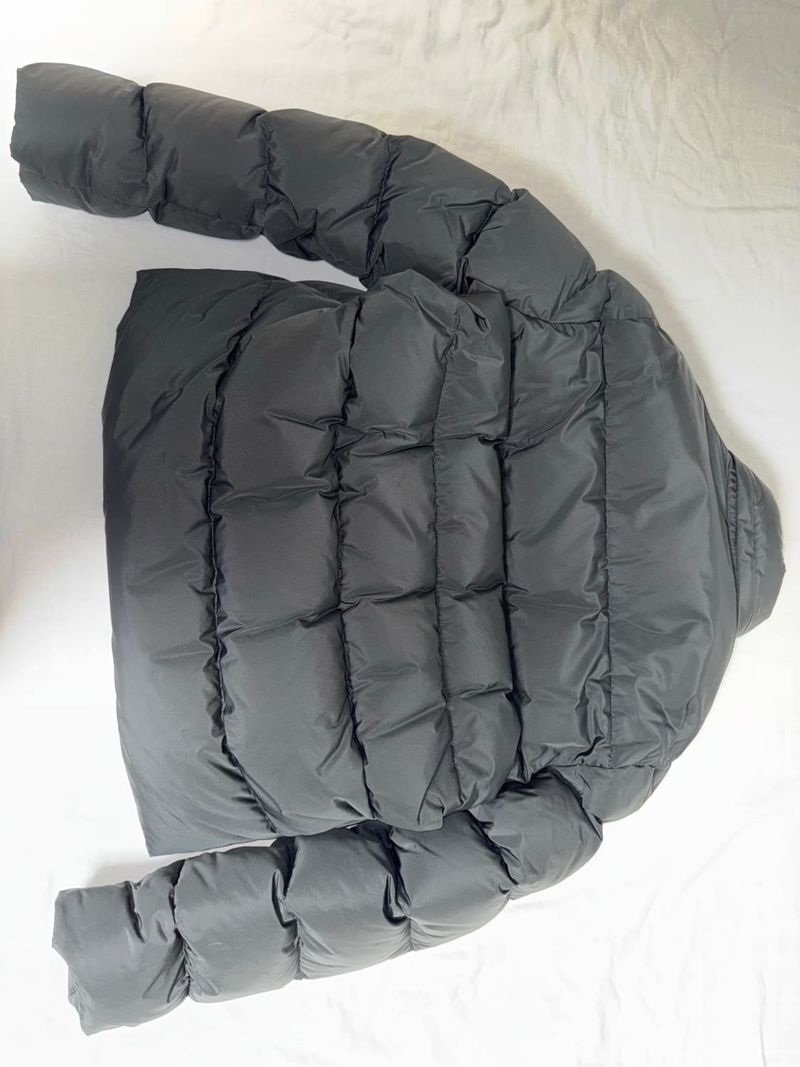 Balenciaga 17FW C-shape puffer jacket 상품이미지2
