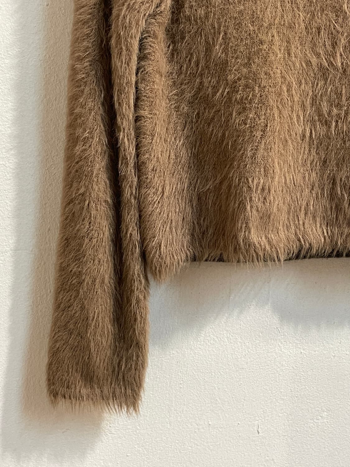 시스템 크롭 헤어리 니트 스웨터 상품이미지4