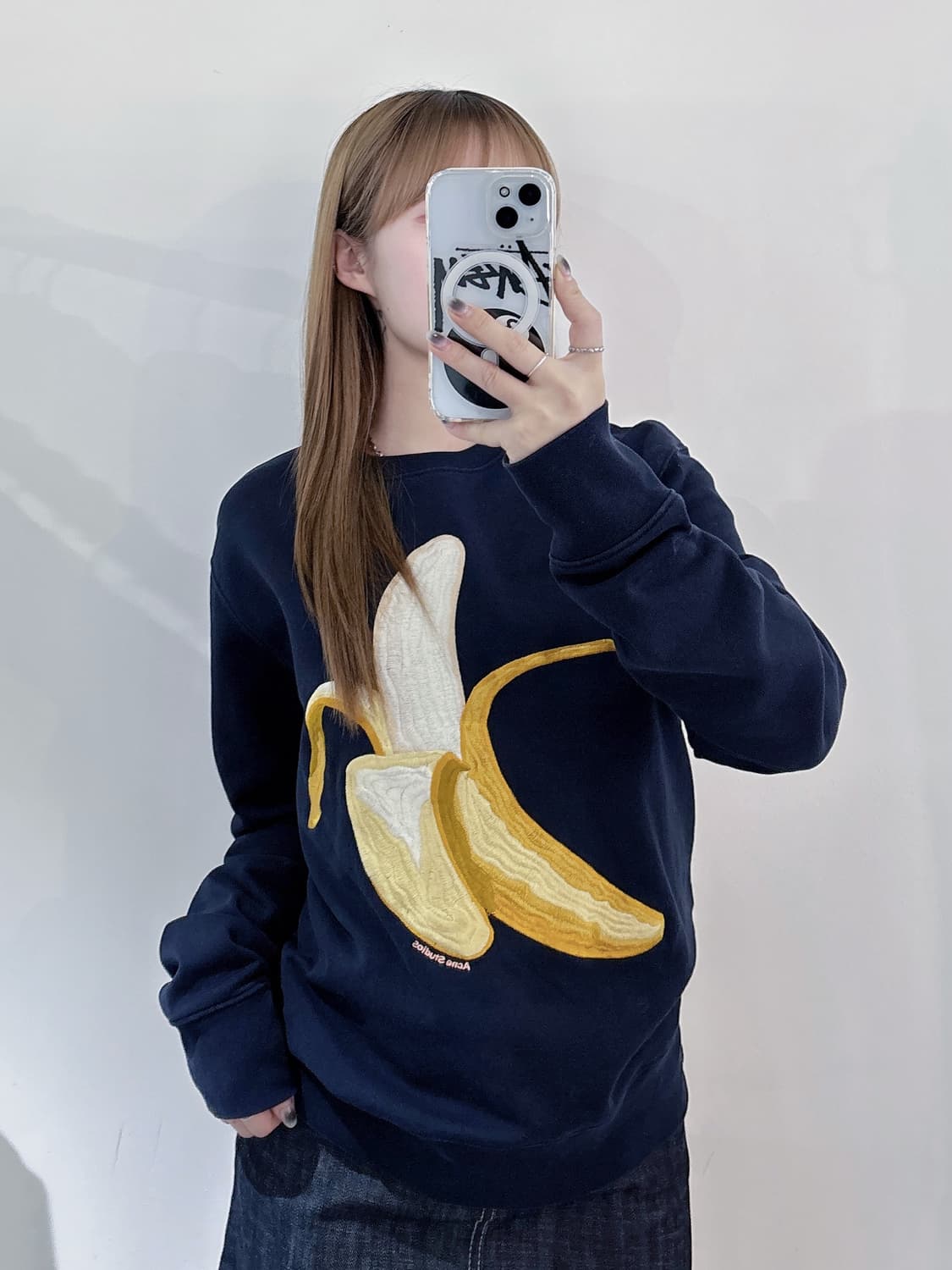 아크네스튜디오 바나나 자수로고 네이비 맨투맨 상품이미지2