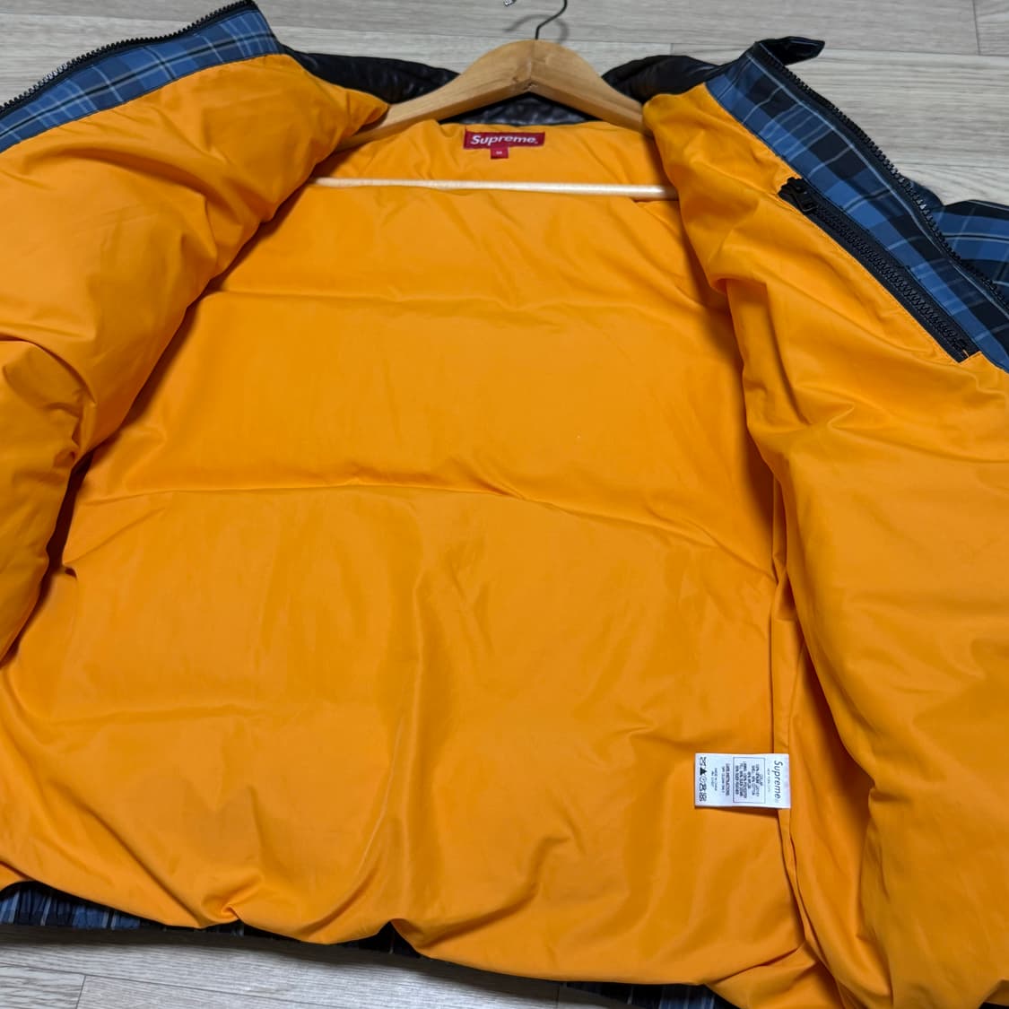 슈프림 레더카라 체크 퍼피 패딩 상품이미지8