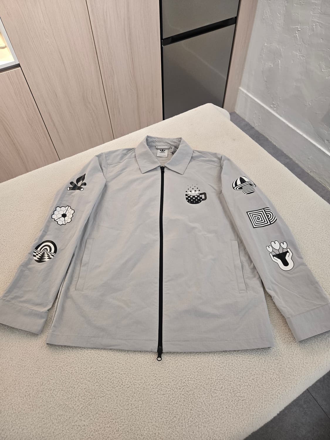 아디다스 그래픽 프린팅 집업 자켓 XL 상품이미지2