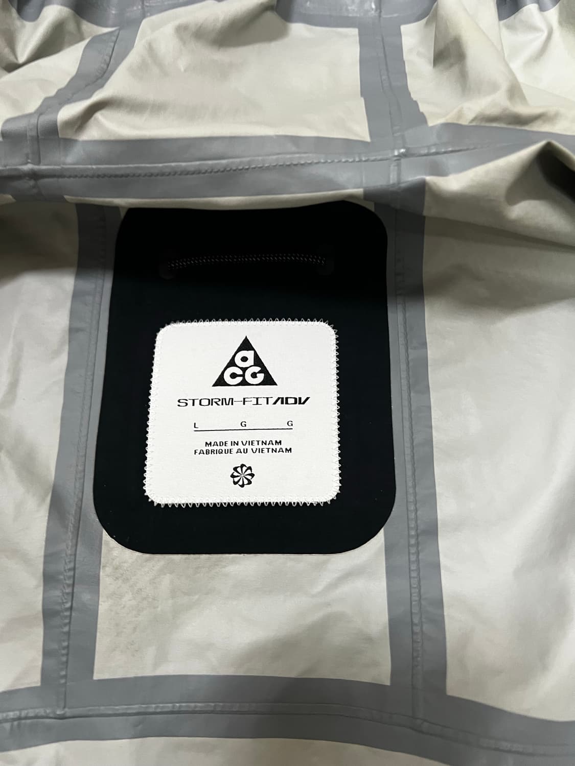 나이키 ACG 모르포 스톰핏 ADV 레인 자켓 블랙 - 아시아 (L) 매 상품이미지9