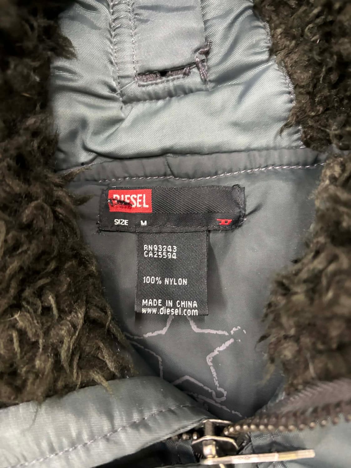 디젤 N2B 후드 퍼 숏 봄버 걸즈 패딩 자켓(M) 상품이미지6