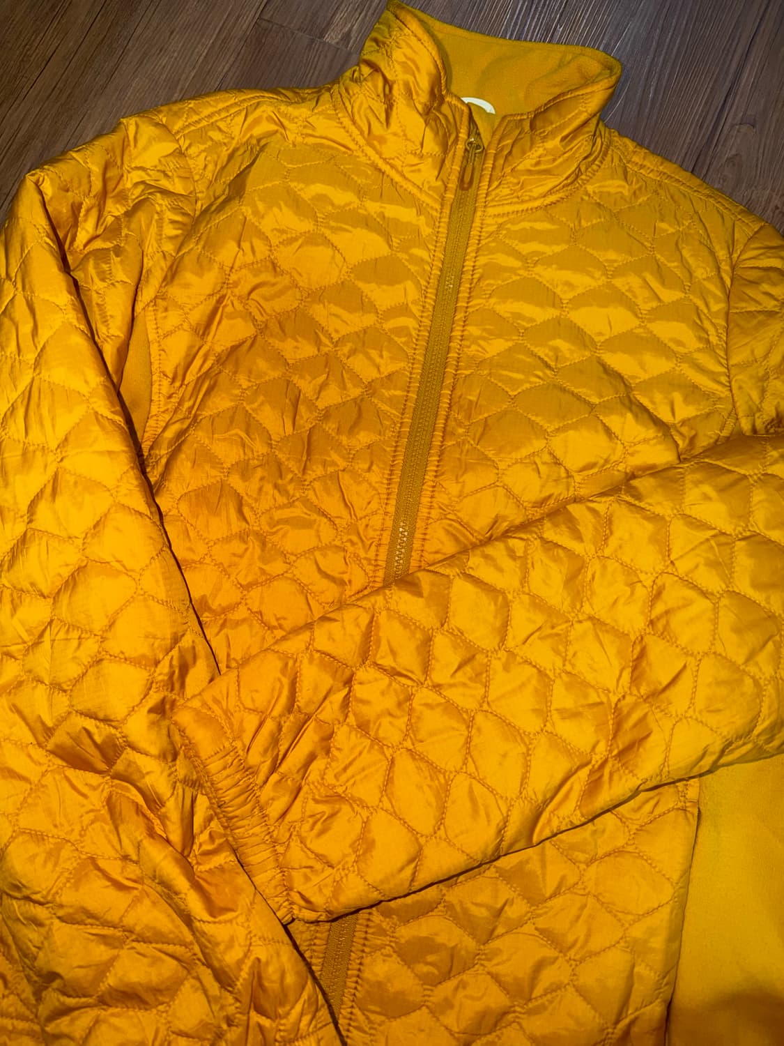 엘엘빈 경량 패딩 상품이미지1