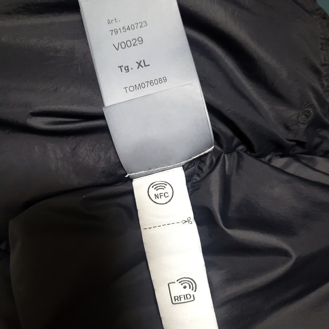 [새상품급] XL / 23FW 스톤아일랜드 크링클랩스 후드 다운 패딩  상품이미지7