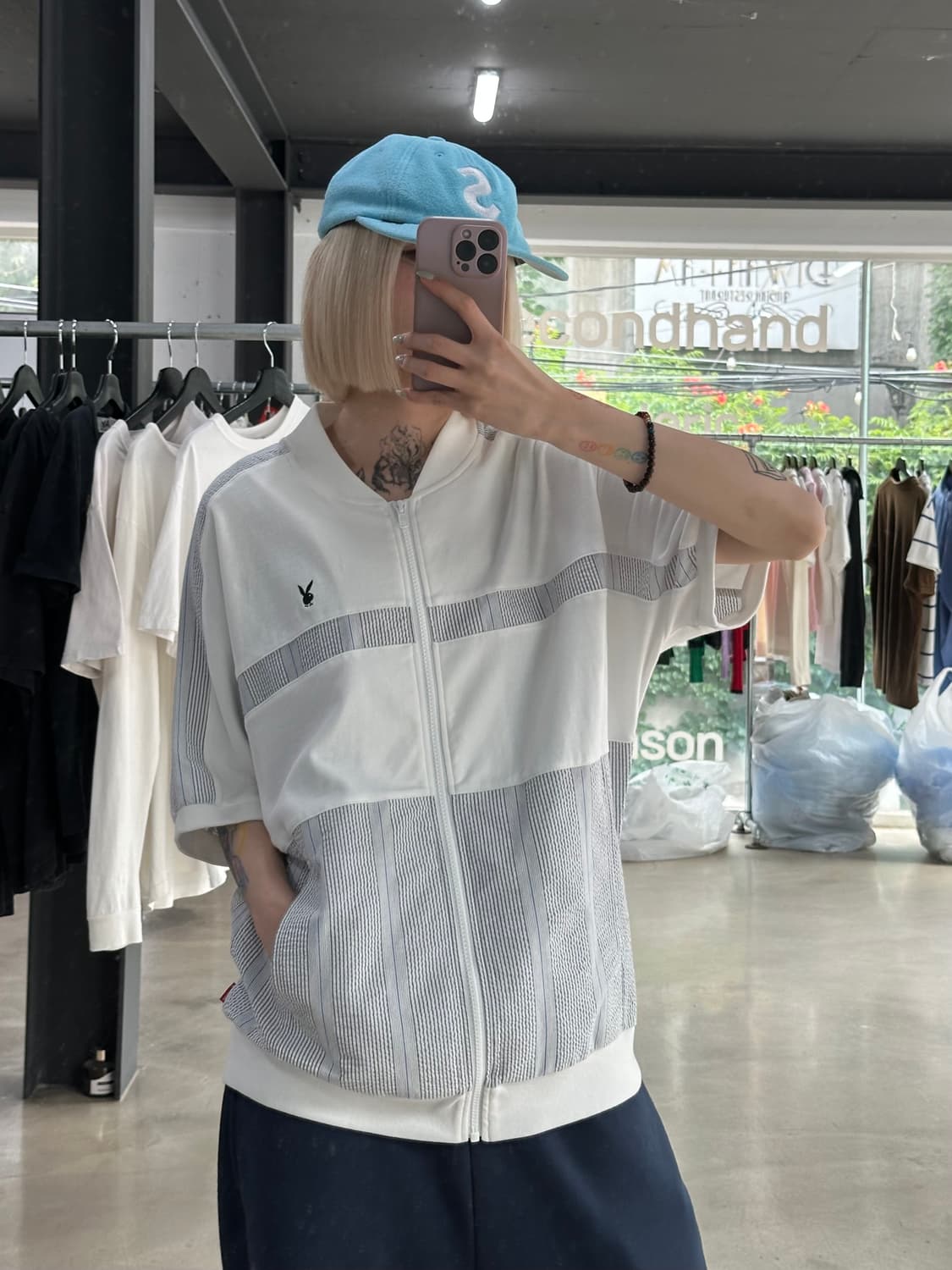 슈프림 19SS 플레이 보이 레저 짚업 탑 화이트 상품이미지4