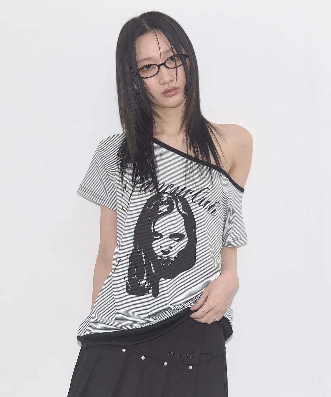 팬시클럽 미스틱 원숄더 티 상품이미지1