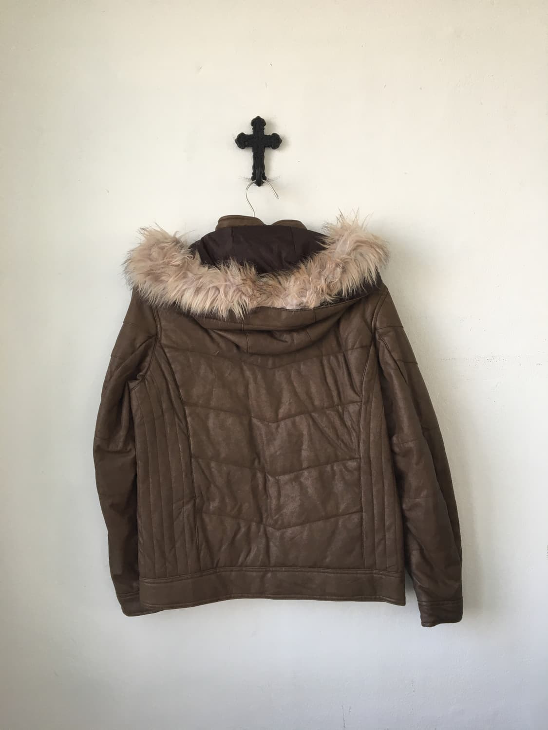 Fake fur hood high neck jacket 상품이미지3