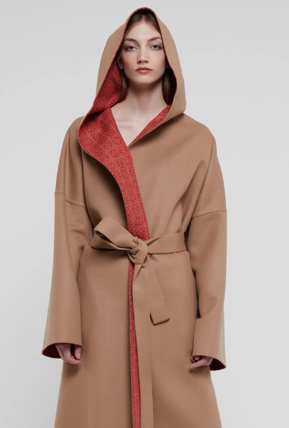 로에베 아나그램 로브 코트 상품이미지8