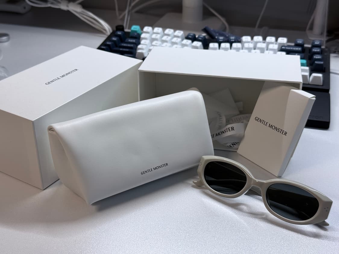 젠틀몬스터 보이드 그레이 상품이미지1