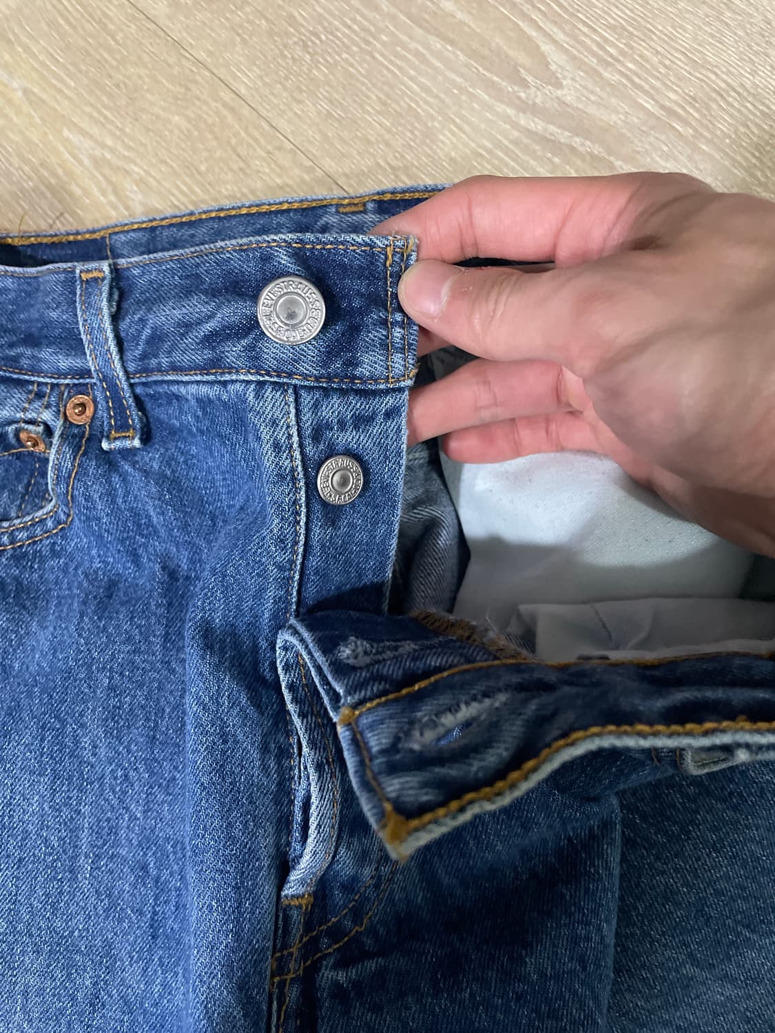 리바이스 Levis 30x32 유럽 (벨기에) 501 중청 - 연청 상품이미지6