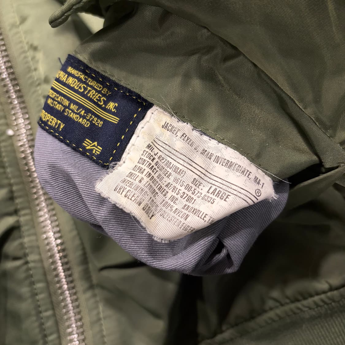 [L] 알파인더스트리 MA-1 마원 슬림핏 봄버 자켓 그린 D193 상품이미지8