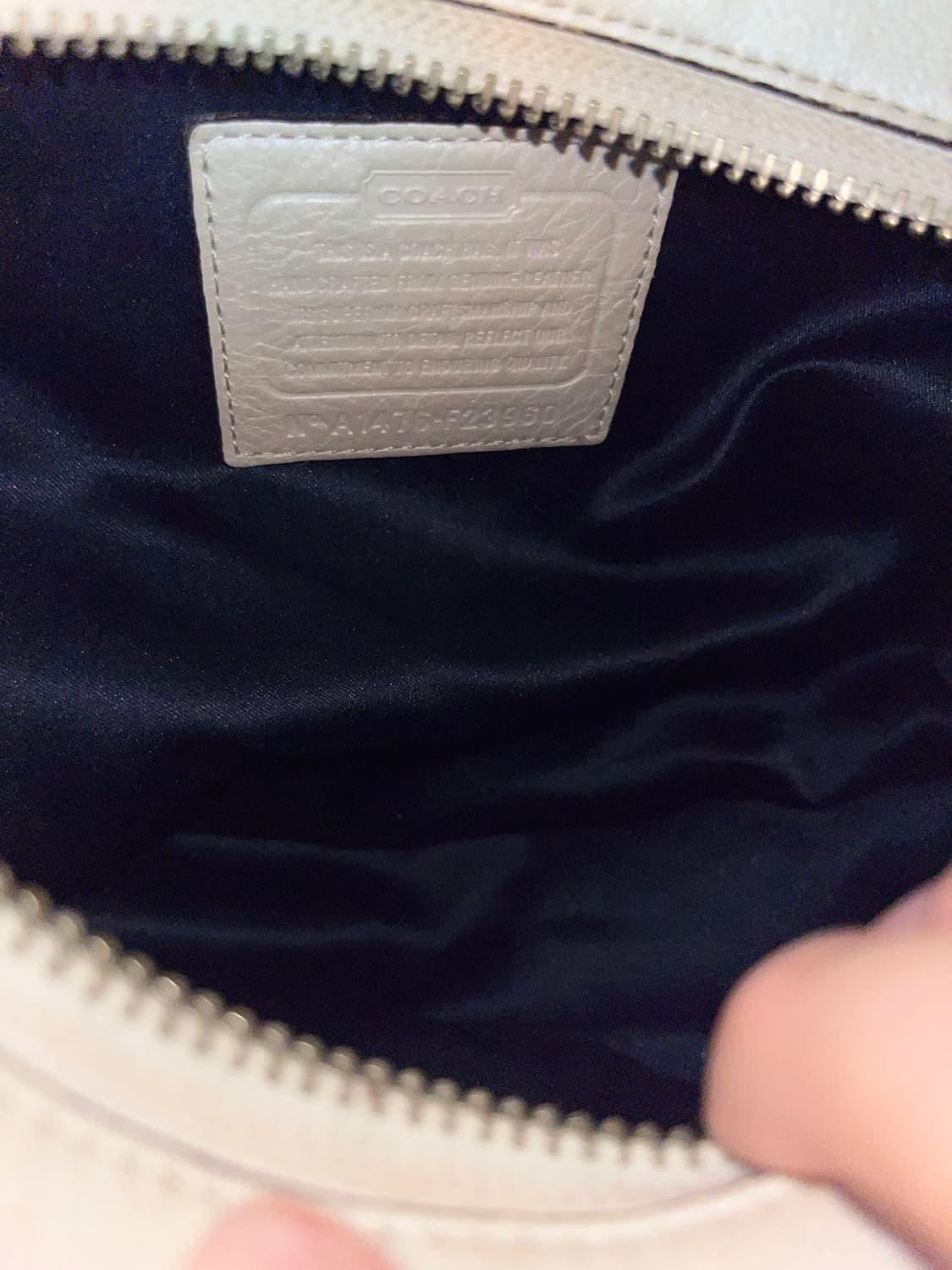 Coach All White Shoulder bag 상품이미지8