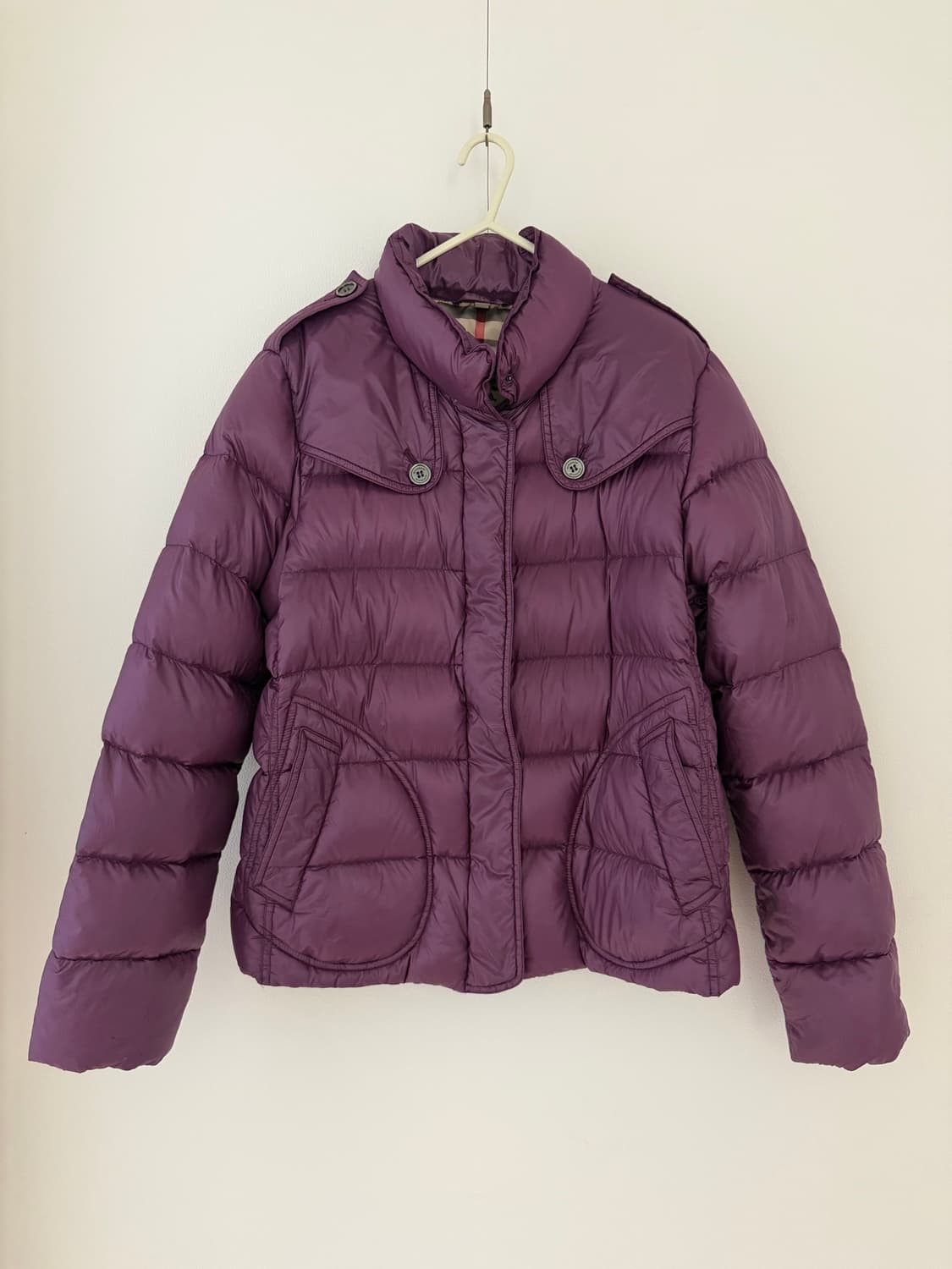 버버리 여성 구스 퍼플 패딩 M 상품이미지1