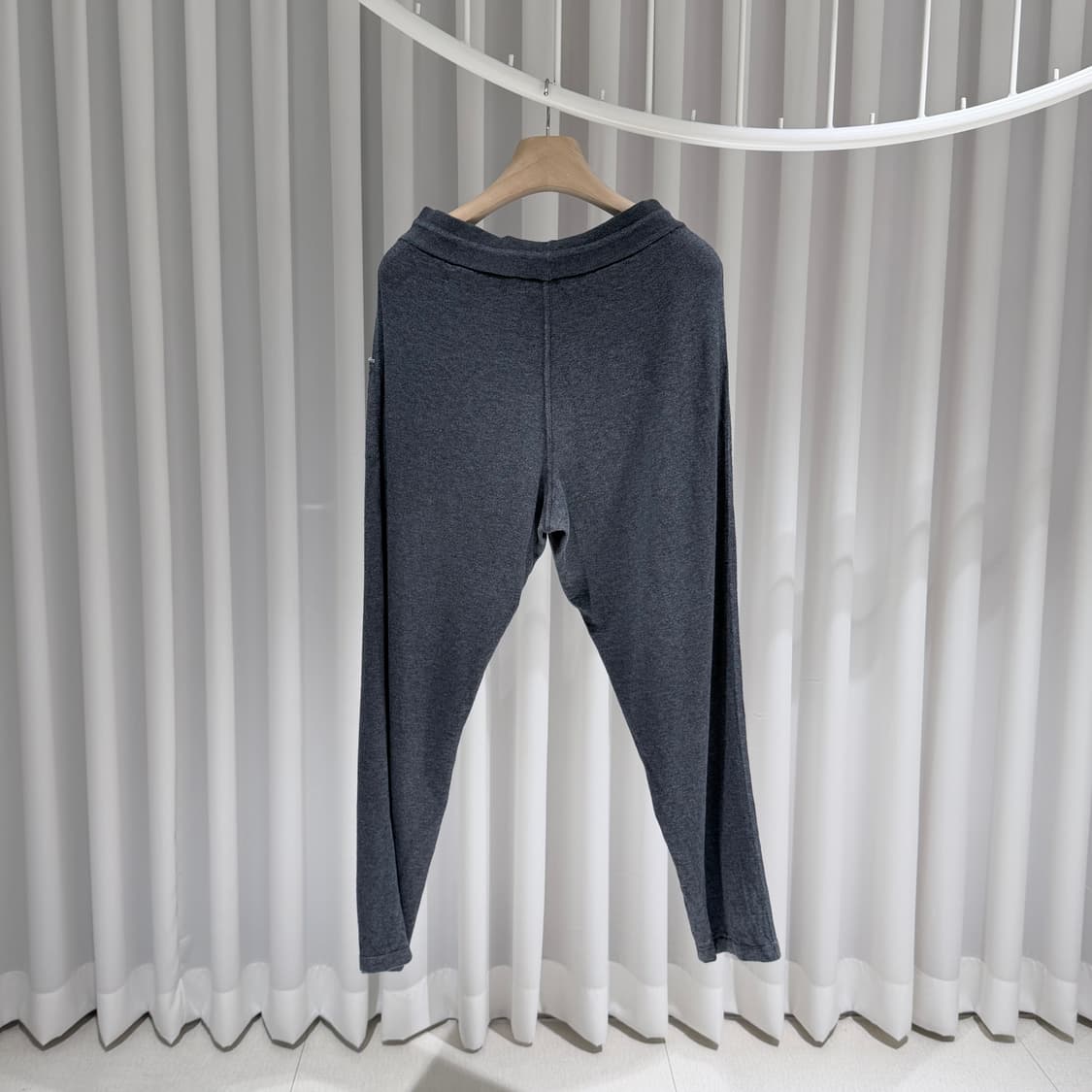 (A+/M) / 로로피아나 캐시미어 판타플랫 트레이닝 팬츠 그레이 상품이미지5