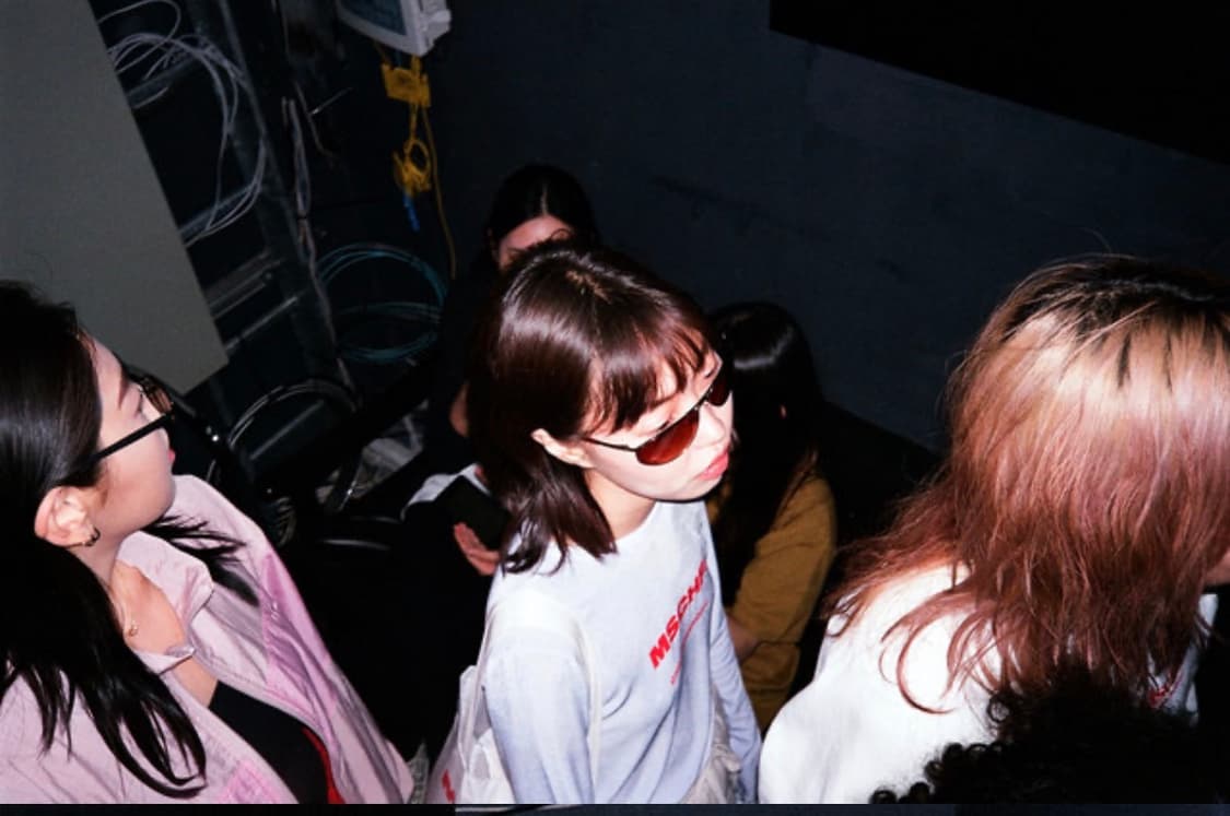 MSCHF 미스치프 텐셀 롱슬리브 라벤더블루레드로고긴팔티셔츠라운드넥나일론 상품이미지3