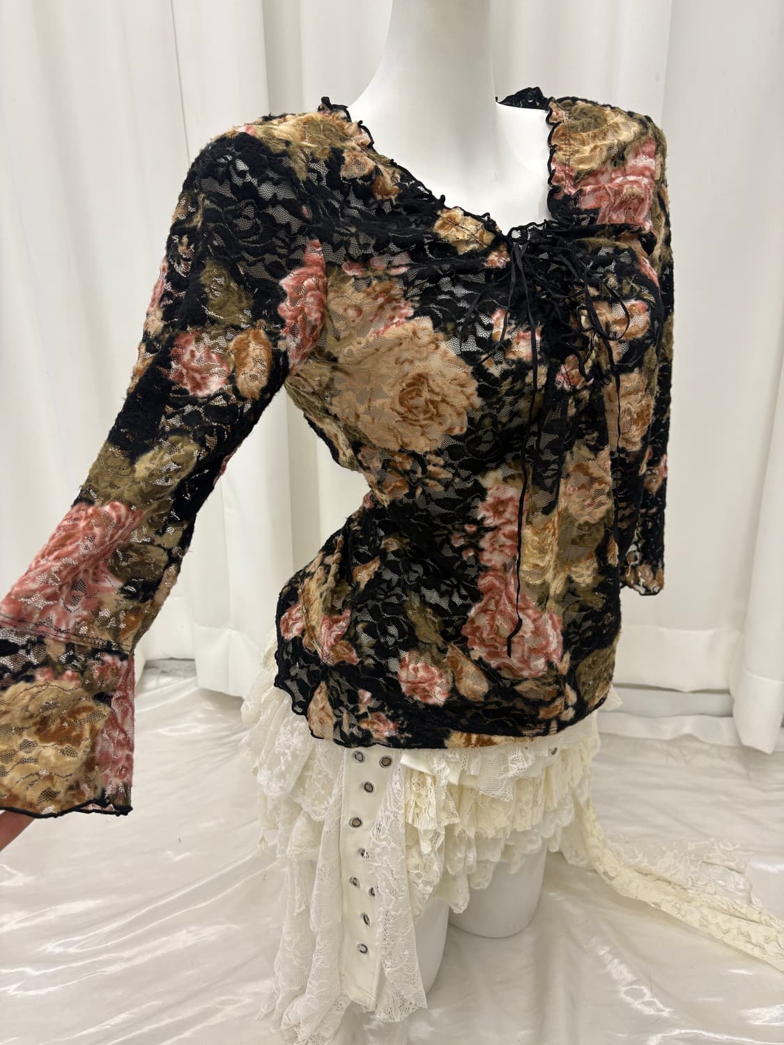 플라워 시스루 블라우스 상품이미지2