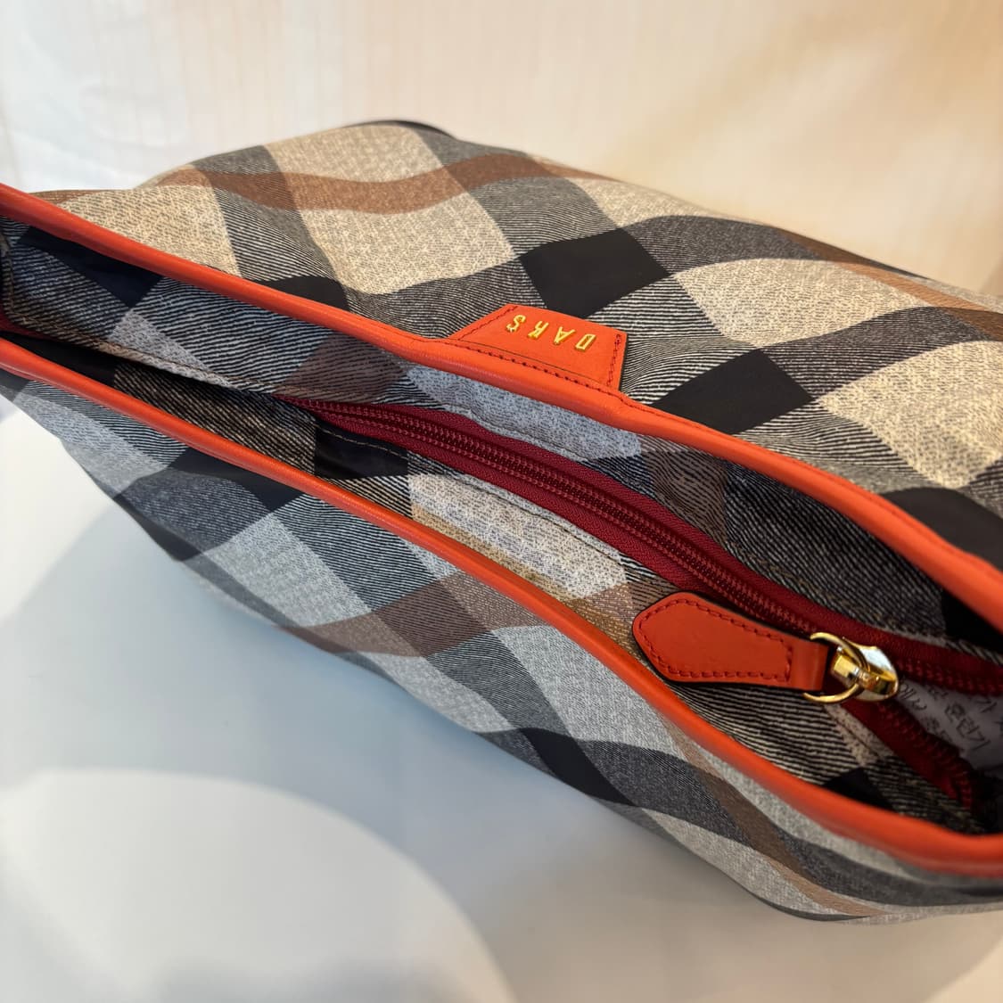 정품 닥스 나일론 체크 호보백    상품이미지8