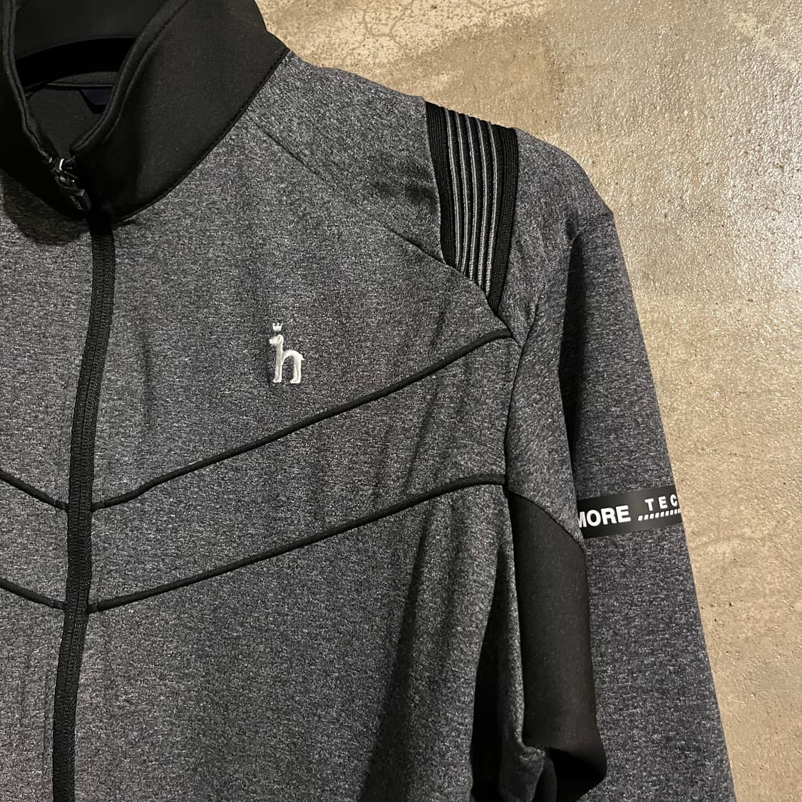 헤지스 트랙탑 자켓 상품이미지2