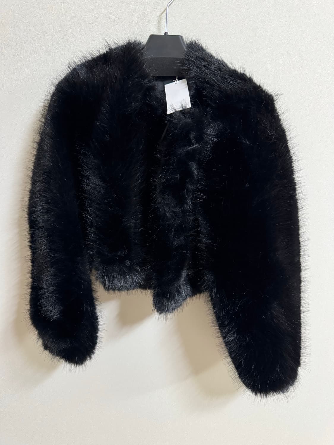 [새상품] Mango 망고 퍼자켓 블랙 상품이미지2