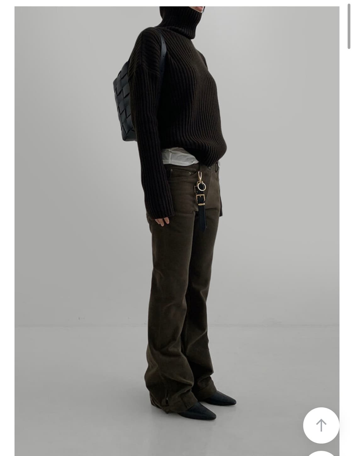 라룸 로우터틀넥니트&루프코듀로이팬츠 셋업 상품이미지1