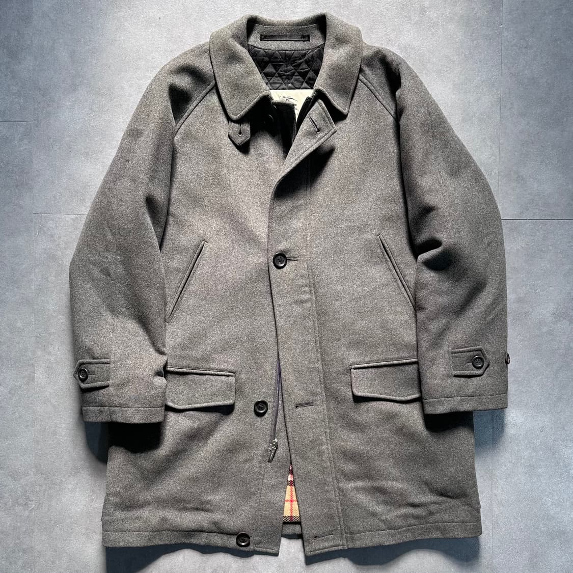 버버리 그레이 울 카코트 (va.25) 상품이미지1