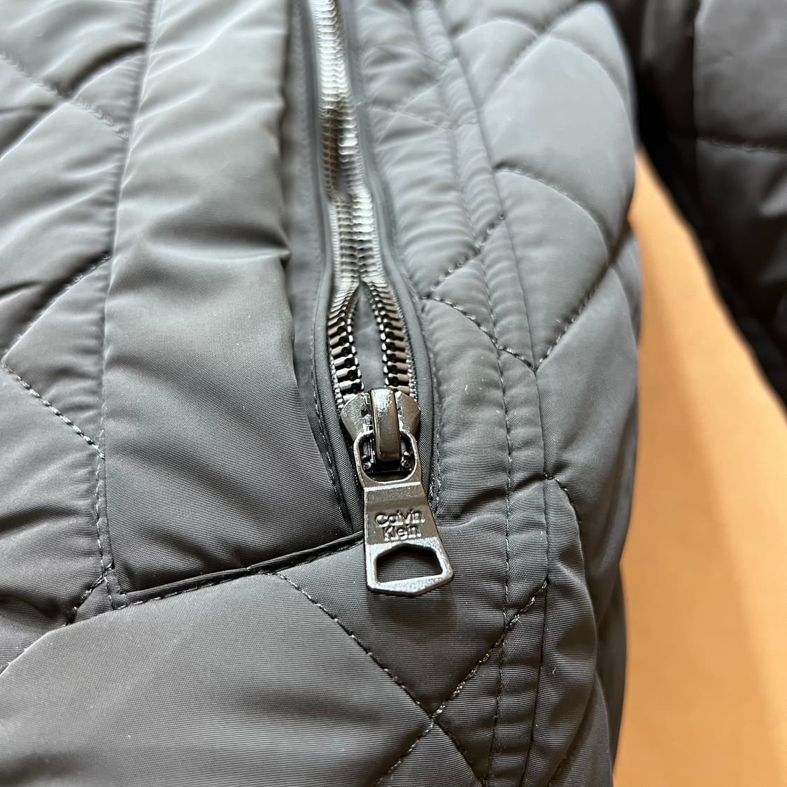 캘빈클라인 퀼팅 집업 자켓 상품이미지7