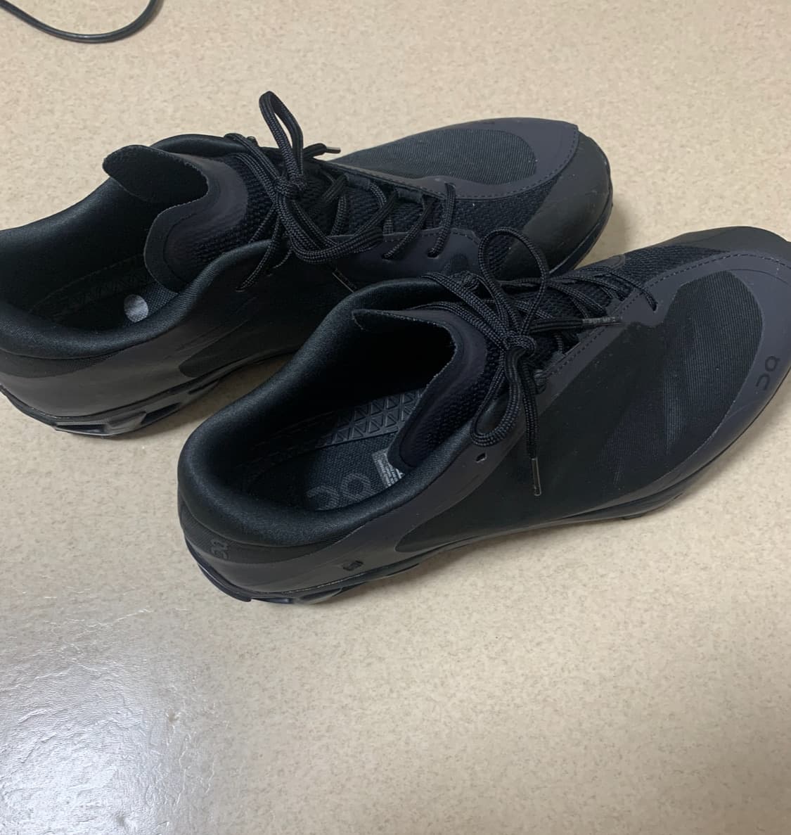 온러닝 x 포스트 아카이브 팩션 블랙 상품이미지2